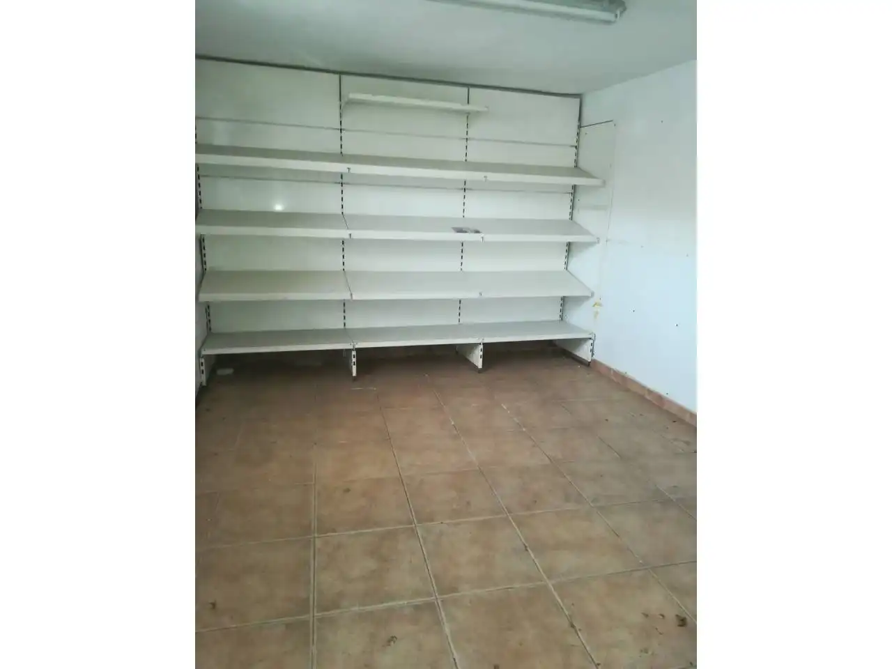 Local comercial en venda a Antequeruela y Covachuelas, imagen 4