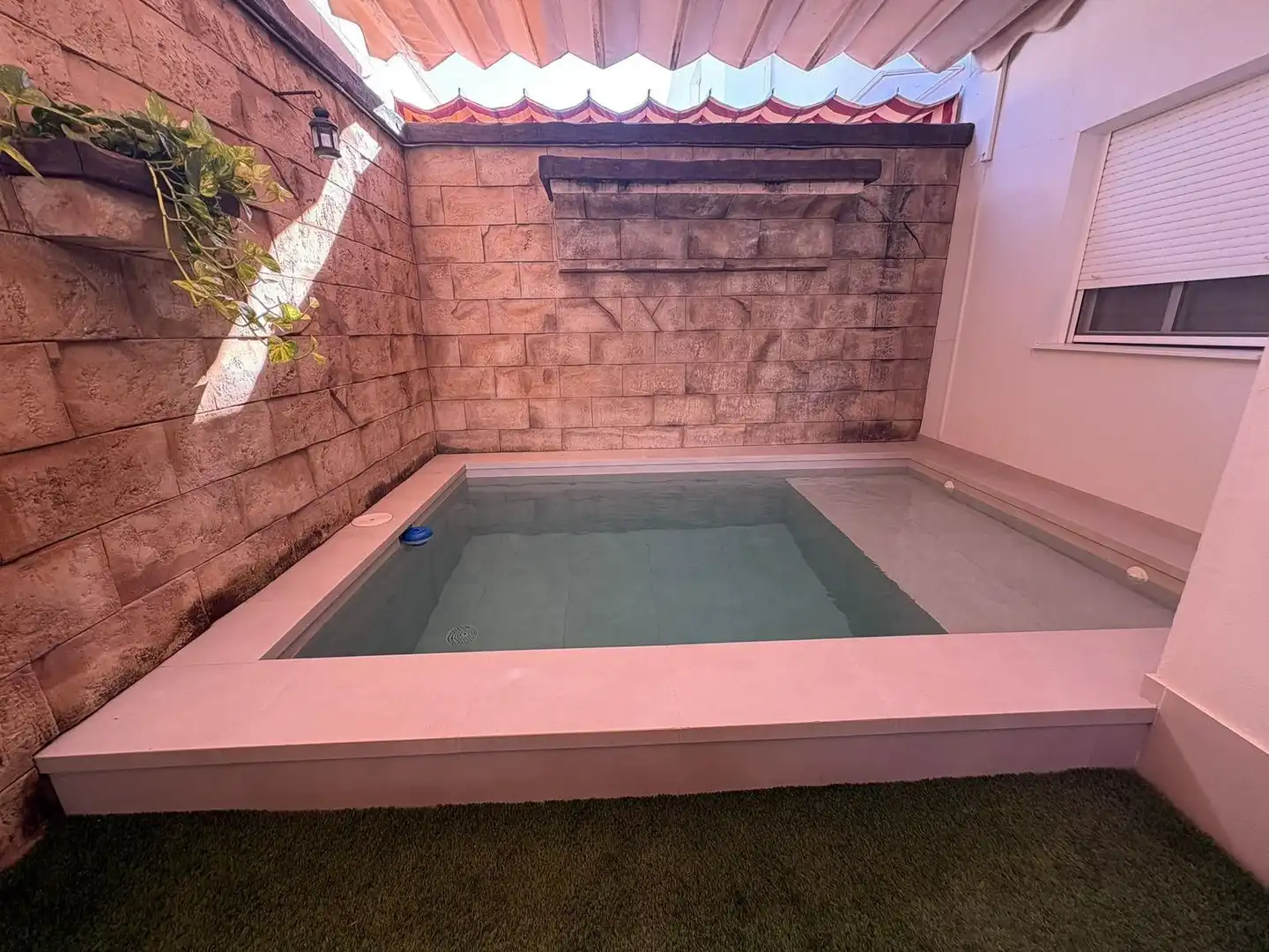 Swimming pool of Houses for sale in Morón de la Frontera