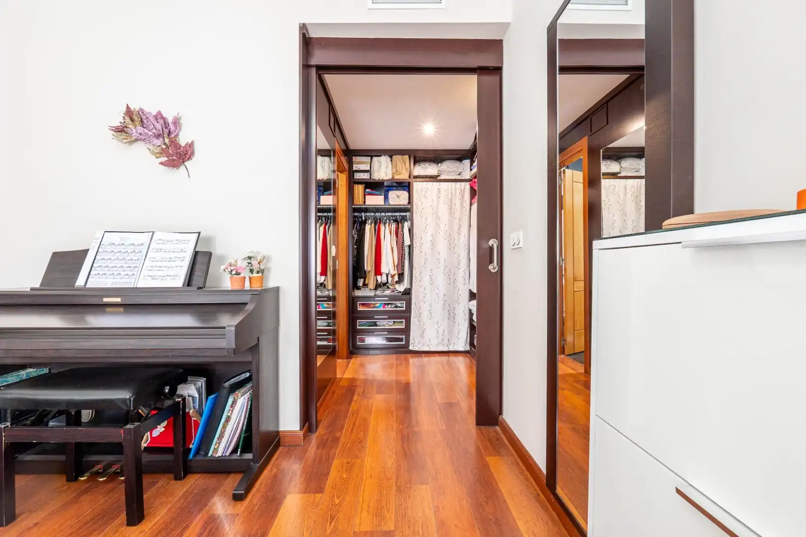 Schlafzimmer von Wohnung zum Verkauf in Granada mit Heizung, Privatgarten und Balkon