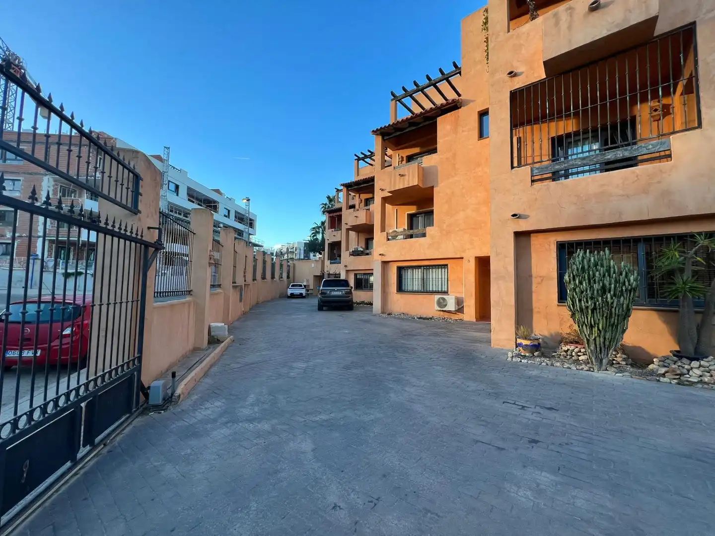 Casa o xalet en venda a Calle Calle Gigantes y Cabezudos, Villamartín - Las Filipinas