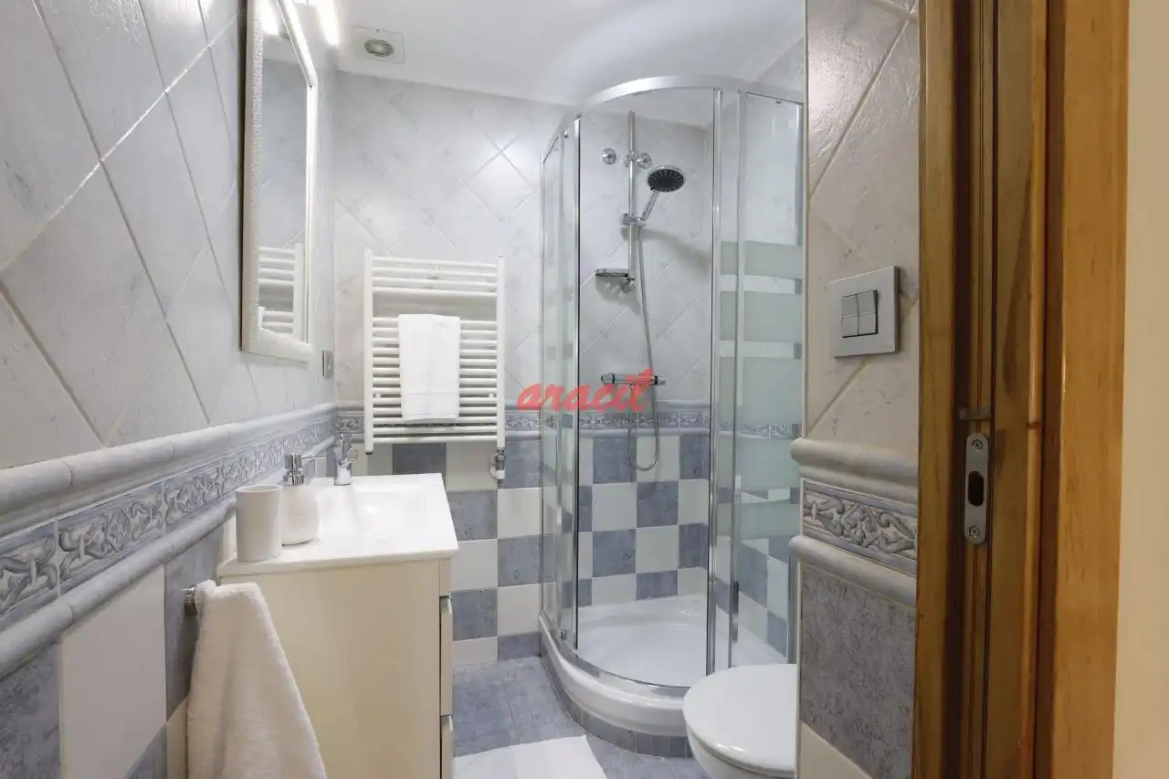 Baño de Piso en venta en Ourense Capital  con Calefacción, Trastero y Amueblado