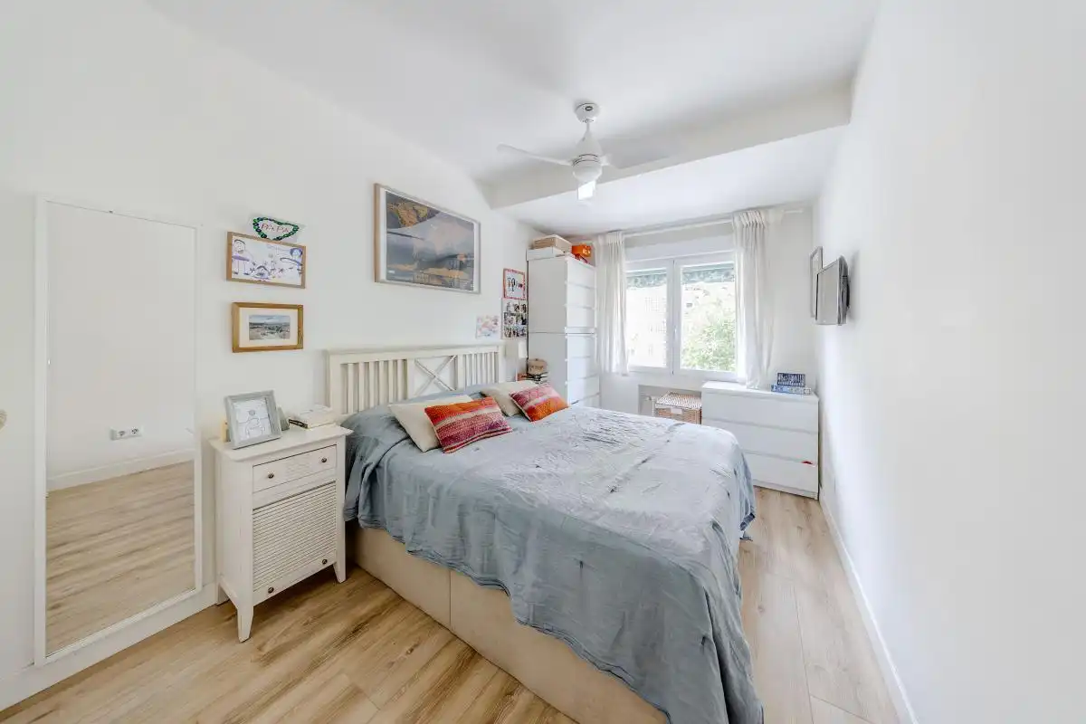 Schlafzimmer von Wohnung zum Verkauf in Madrid mit Klimaanlage, Heizung und Privatgarten