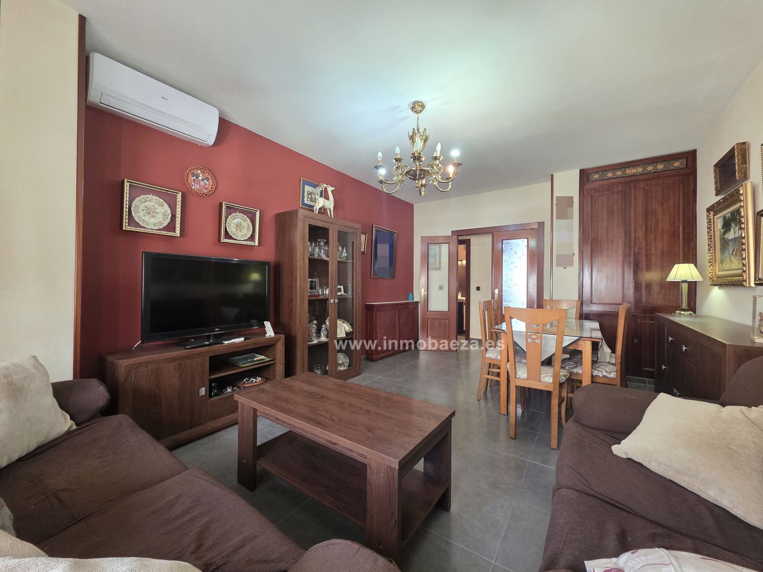 Living room of Flat for sale in Baeza  with Heating, Terrace and Community pool