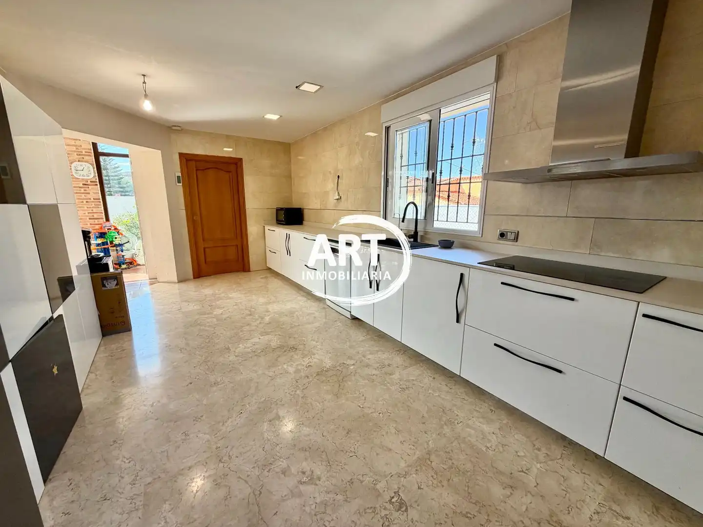 Cocina de Casa o chalet en venta en L'Eliana con Calefacción, Jardín privado y Terraza