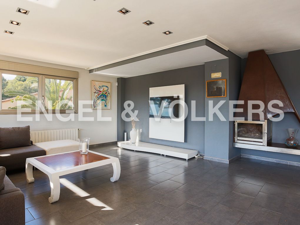 Living room of House or chalet for sale in Benicasim / Benicàssim  with Air Conditioner, Heating and Parquet flooring