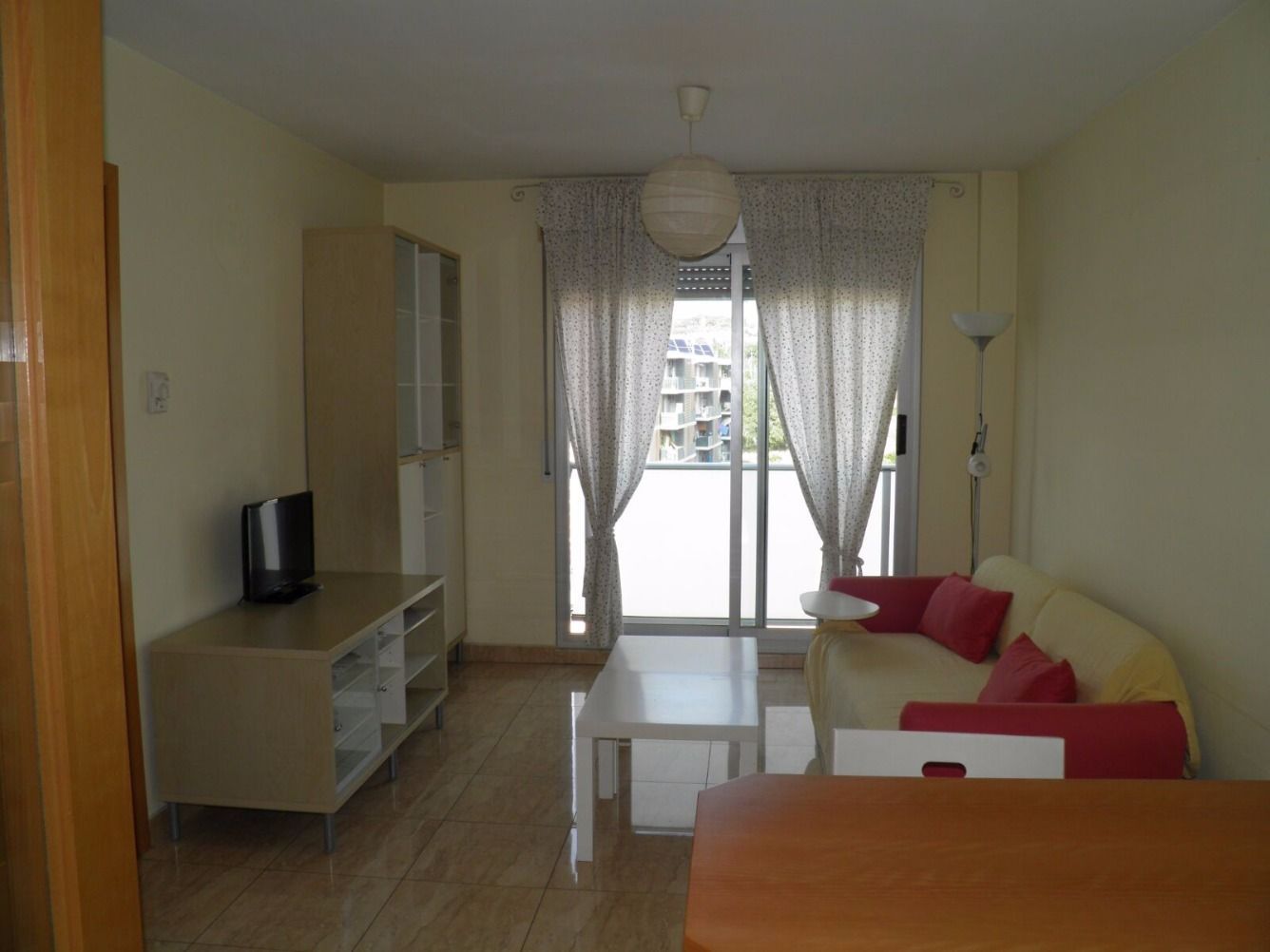 Sala d'estar de Pis de lloguer en  Tarragona Capital amb Aire condicionat, Calefacció i Moblat