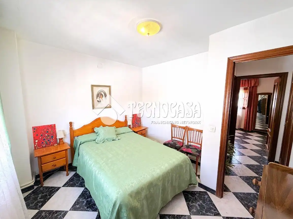 Habitación de Casa adosada en venta en Campillo de Altobuey con Calefacción, Jardín privado y Terraza