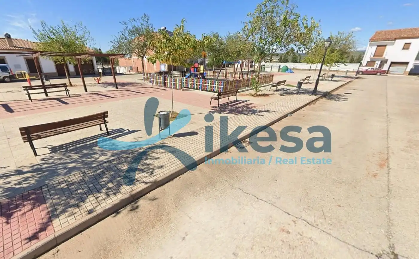 Exterior view of Houses for sale in Marmolejo  with Private garden