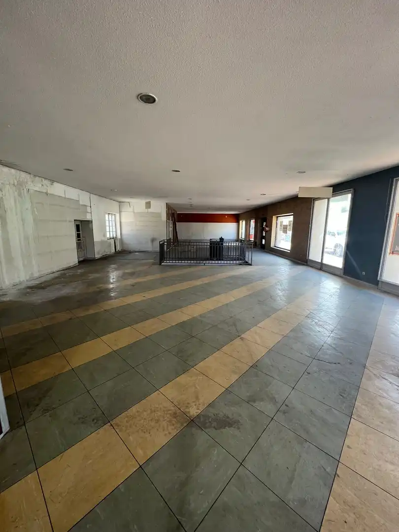 Local en venta en Ávila