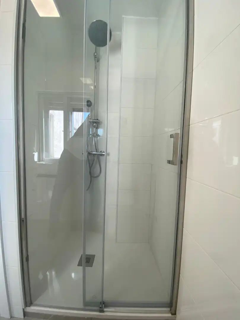 Bathroom of Attic for rent in Madrid  with Heating, Terrace and Furnished