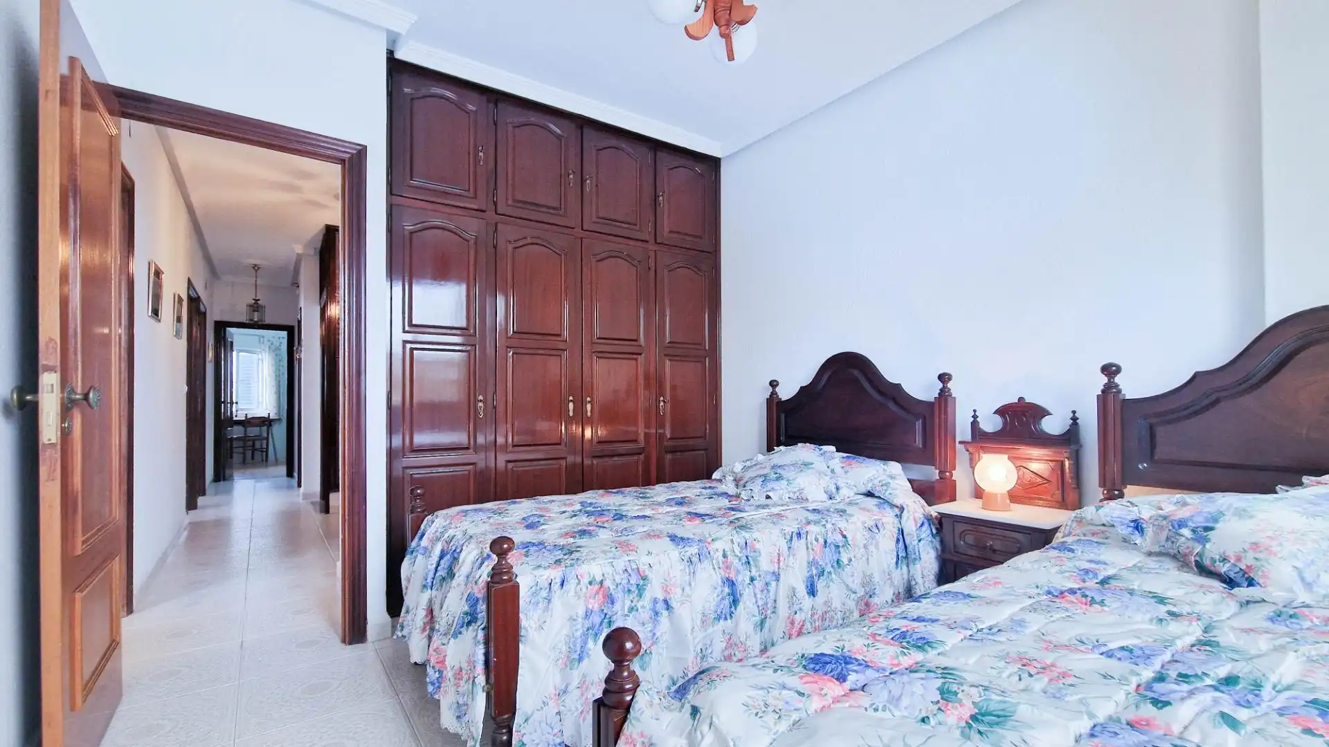 Habitación de Casa o chalet en venta en Cheles con Terraza, Trastero y Balcón