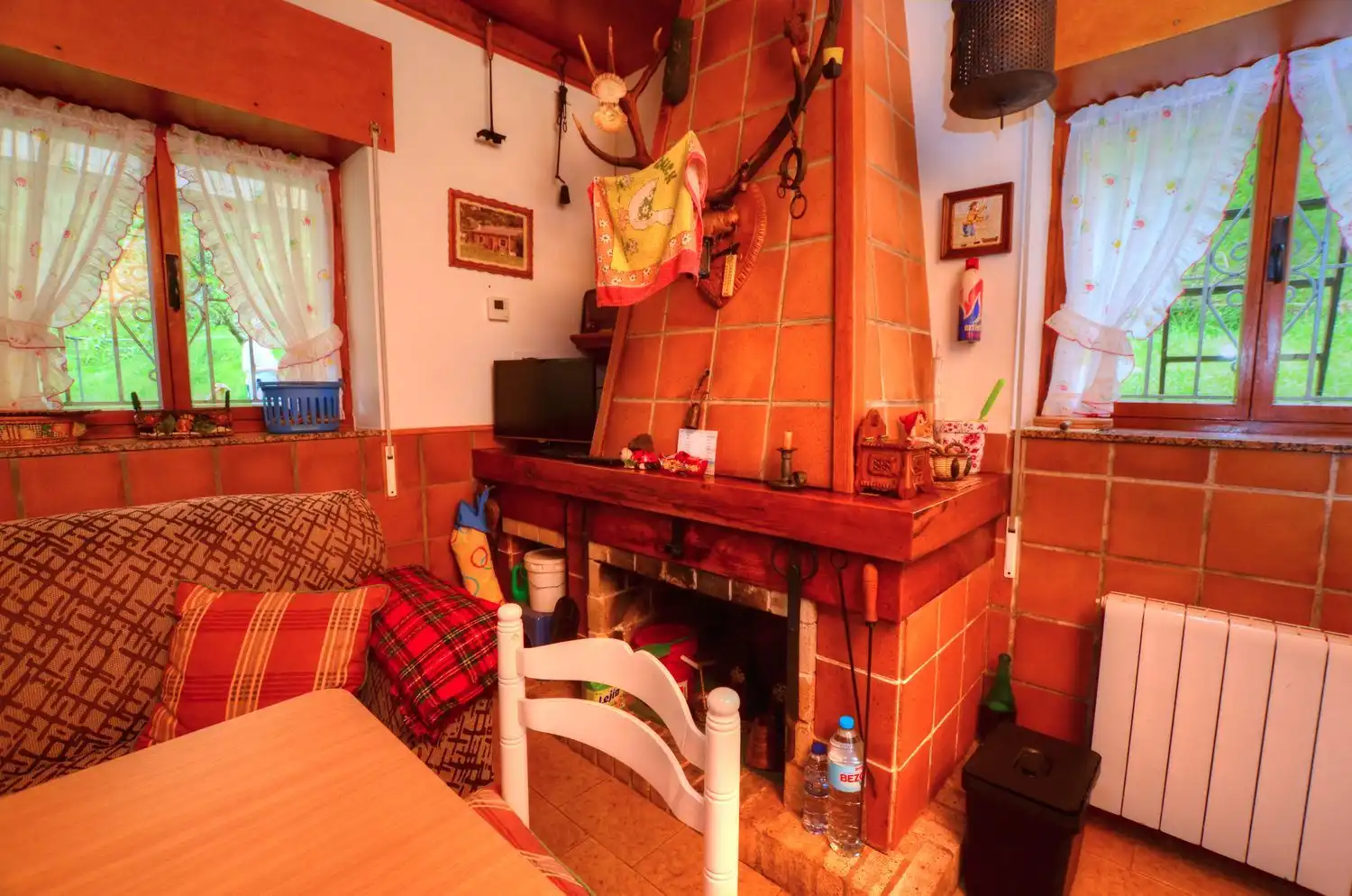 Cuina de Casa o xalet en venda en Piloña amb Calefacció, Terrassa i Traster