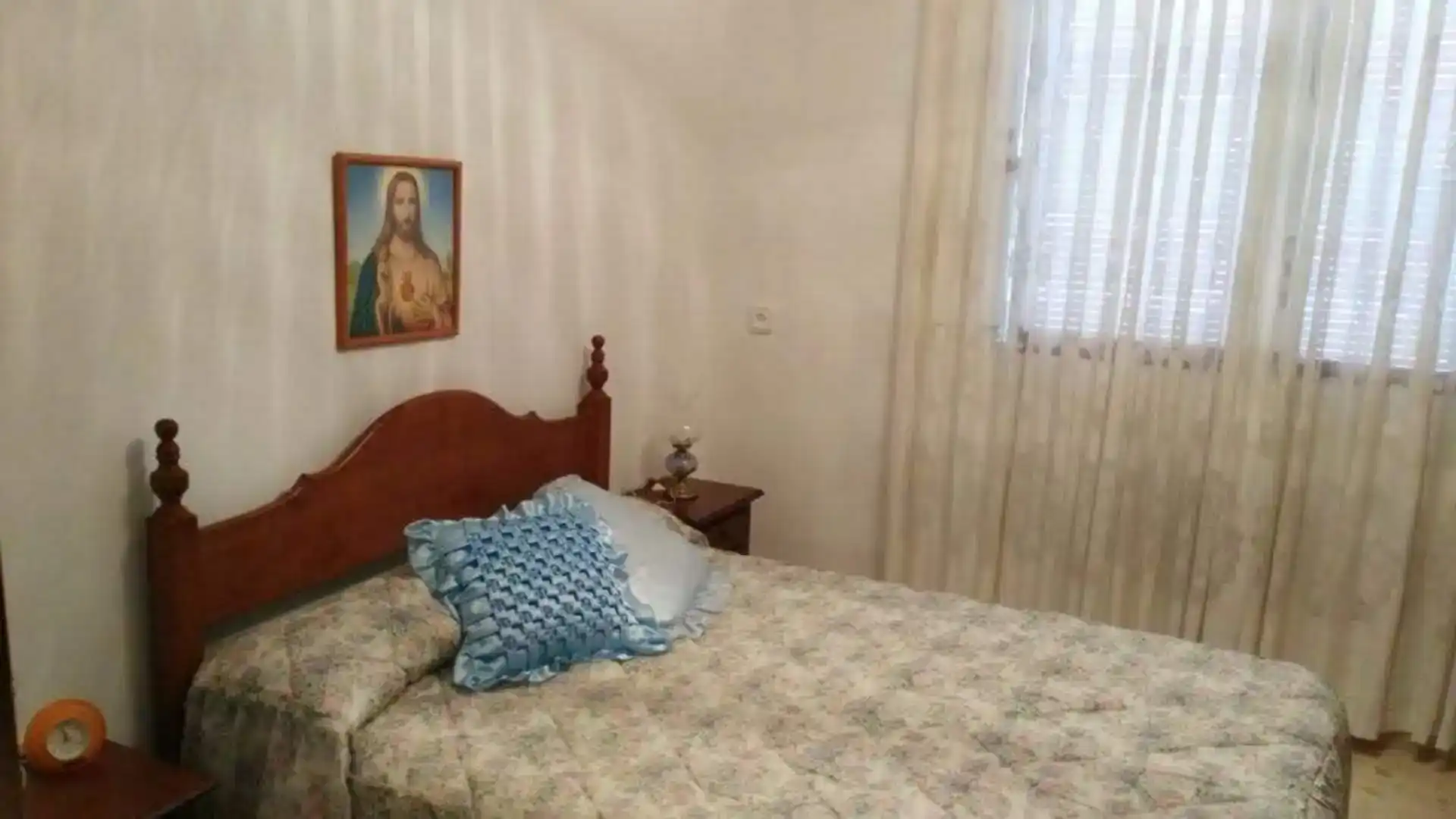 Dormitori de Casa o xalet en venda en Cazalla de la Sierra