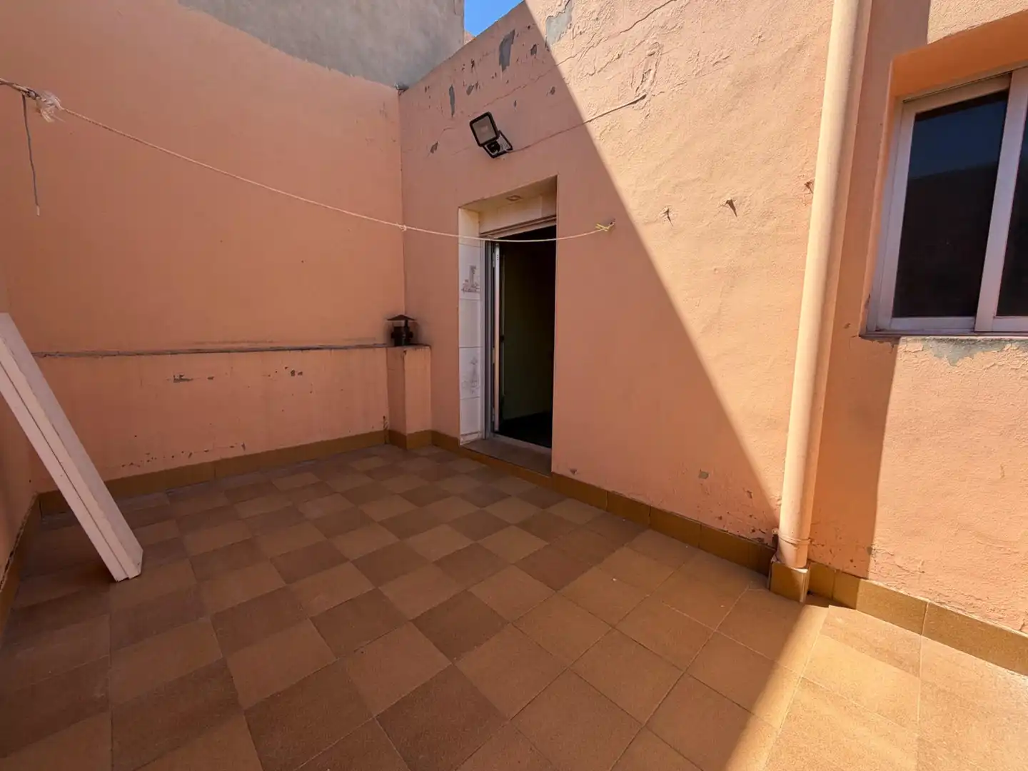 Casa adosada en venda en Casinos amb Terrassa, Traster i Balcó