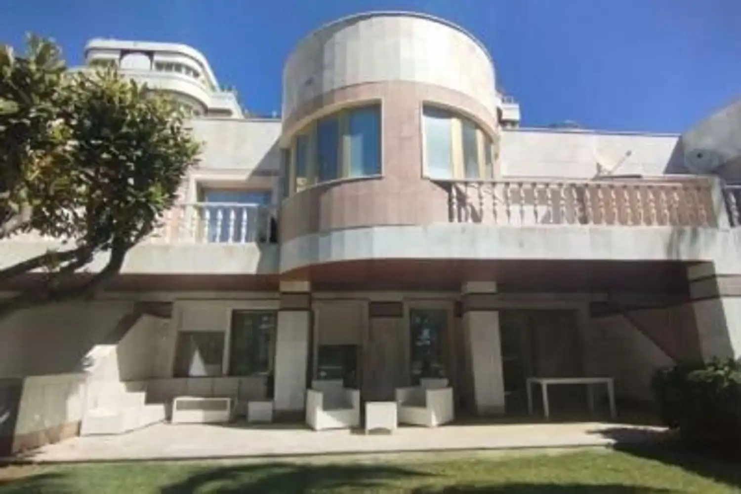 Dúplex amb piscina en venda a Avda José Banús, edificio Gray d´Albion