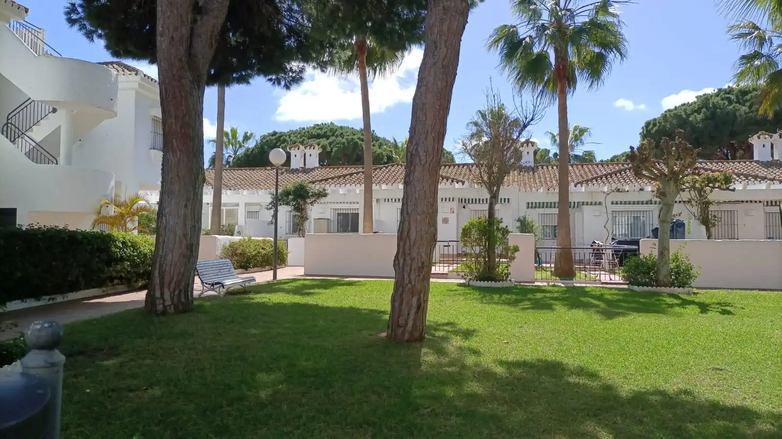 Jardí de Apartament en venda en Chiclana de la Frontera amb Jardí privat, Terrassa i Moblat