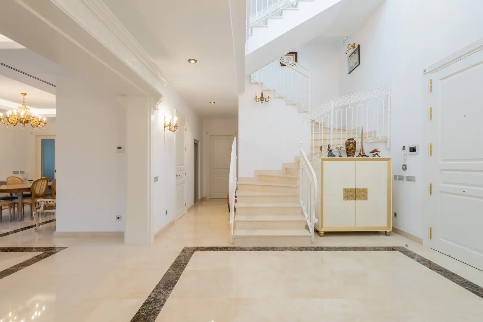 Casa o xalet en venda en Estepona amb Aire condicionat, Jardí privat i Terrassa