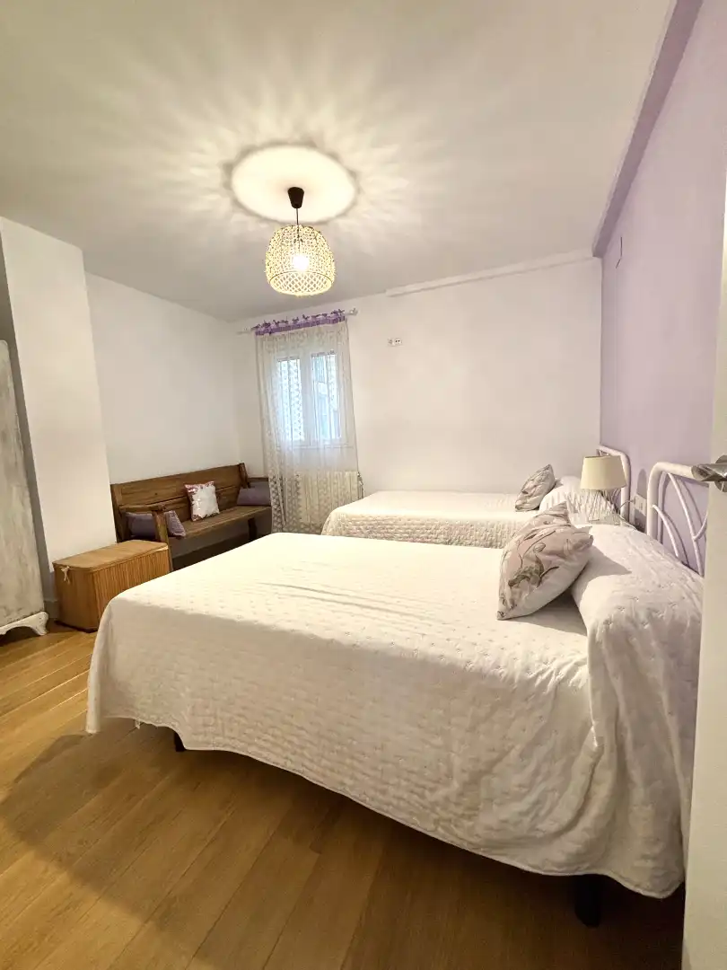 Schlafzimmer von Wohnung zum Verkauf in Plasencia mit Klimaanlage, Heizung und Parkett