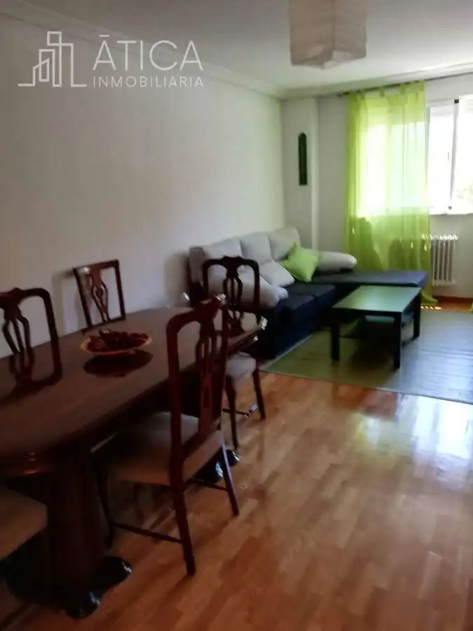 Living room of Flat for rent in Salamanca  with Heating, Furnished and Community pool