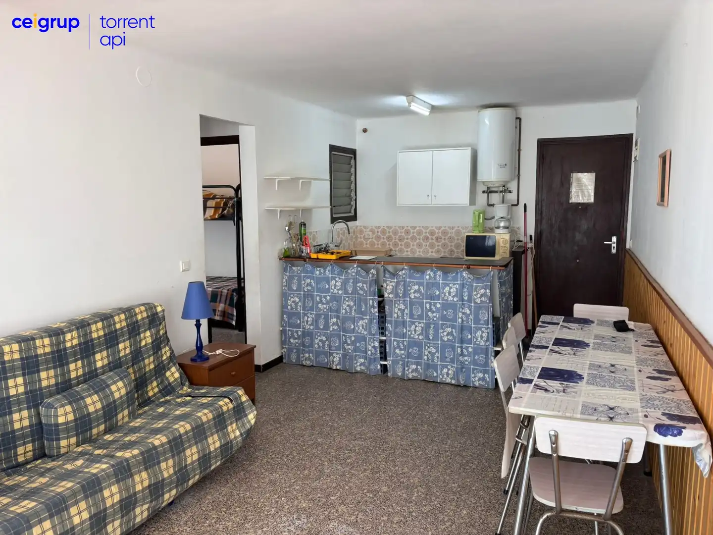 Cocina de Piso en venta en L'Estartit con Piscina, Amueblado y Balcón