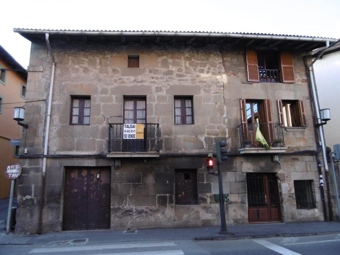 Vista exterior de Casa adosada en venda en Elorrio