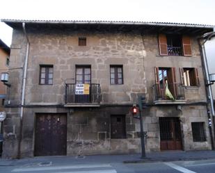 Vista exterior de Casa adosada en venda en Elorrio