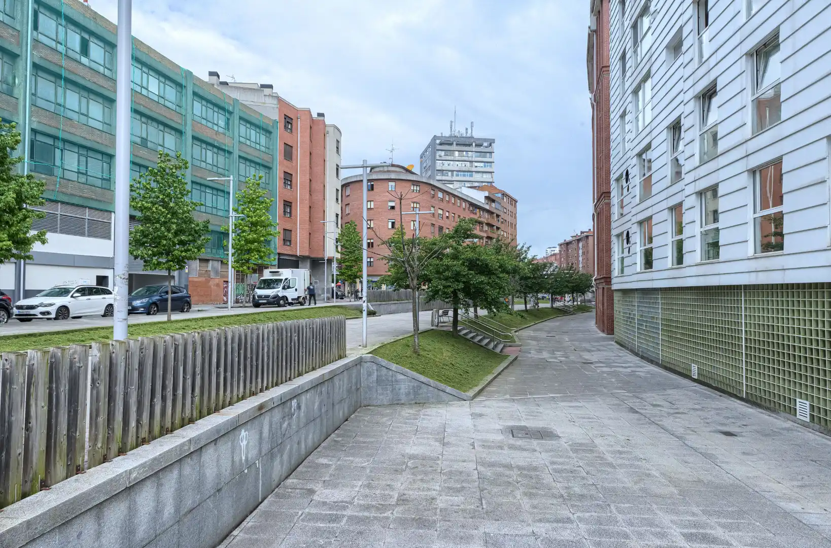 Exterior view of Flat for rent in Bilbao   with Heating, Furnished and Oven