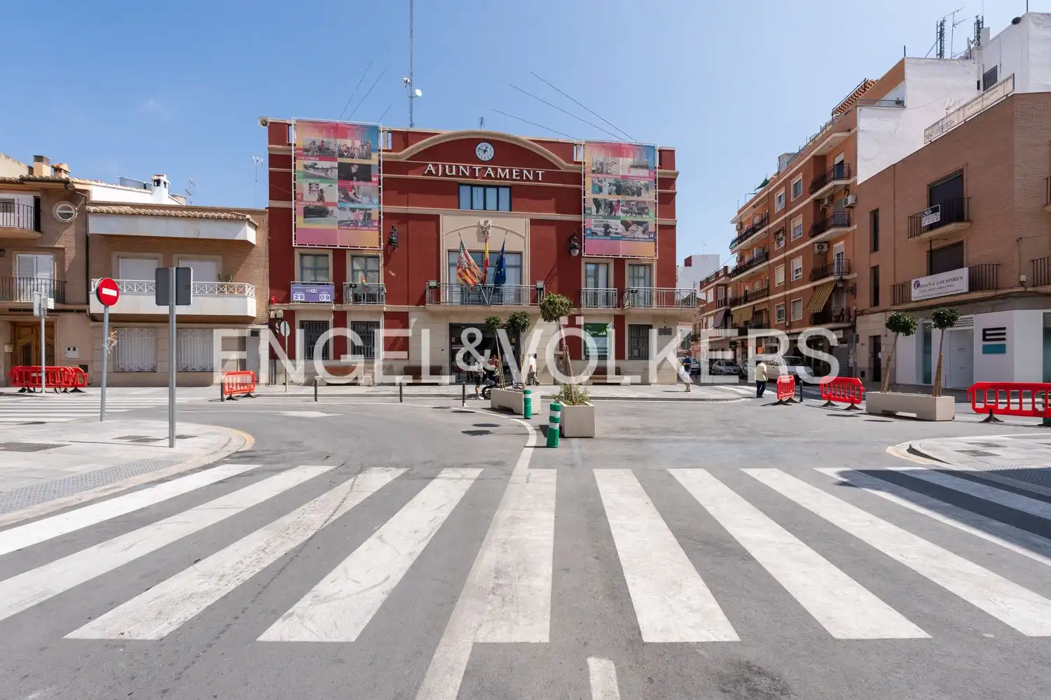 Vista exterior de Piso en venta en Rafelbuñol / Rafelbunyol con Aire acondicionado, Calefacción y Parquet