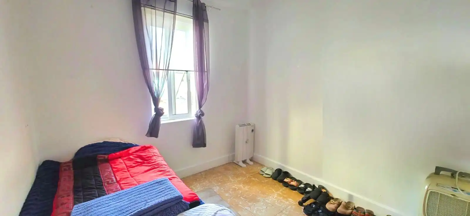 Habitación de Piso en venta en Narón con Calefacción, Terraza y Amueblado
