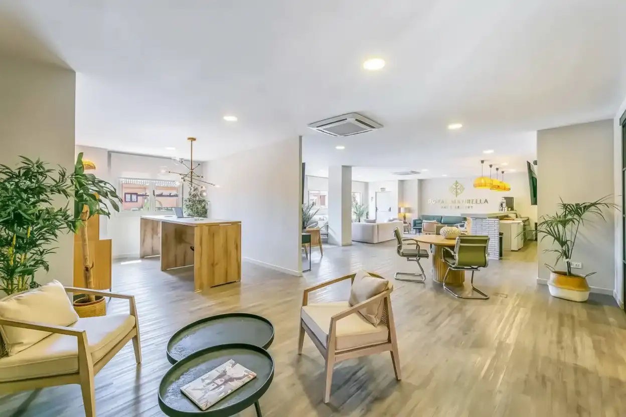 Living room of Apartments for sale in Benahavís  with Air Conditioner, Terrace and Swimming Pool