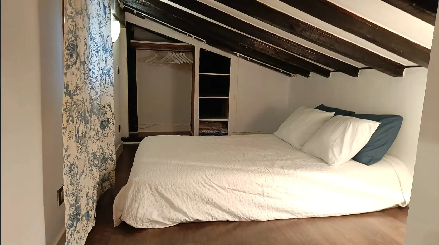 Bedroom of Flat for sale in Bilbao   with Heating