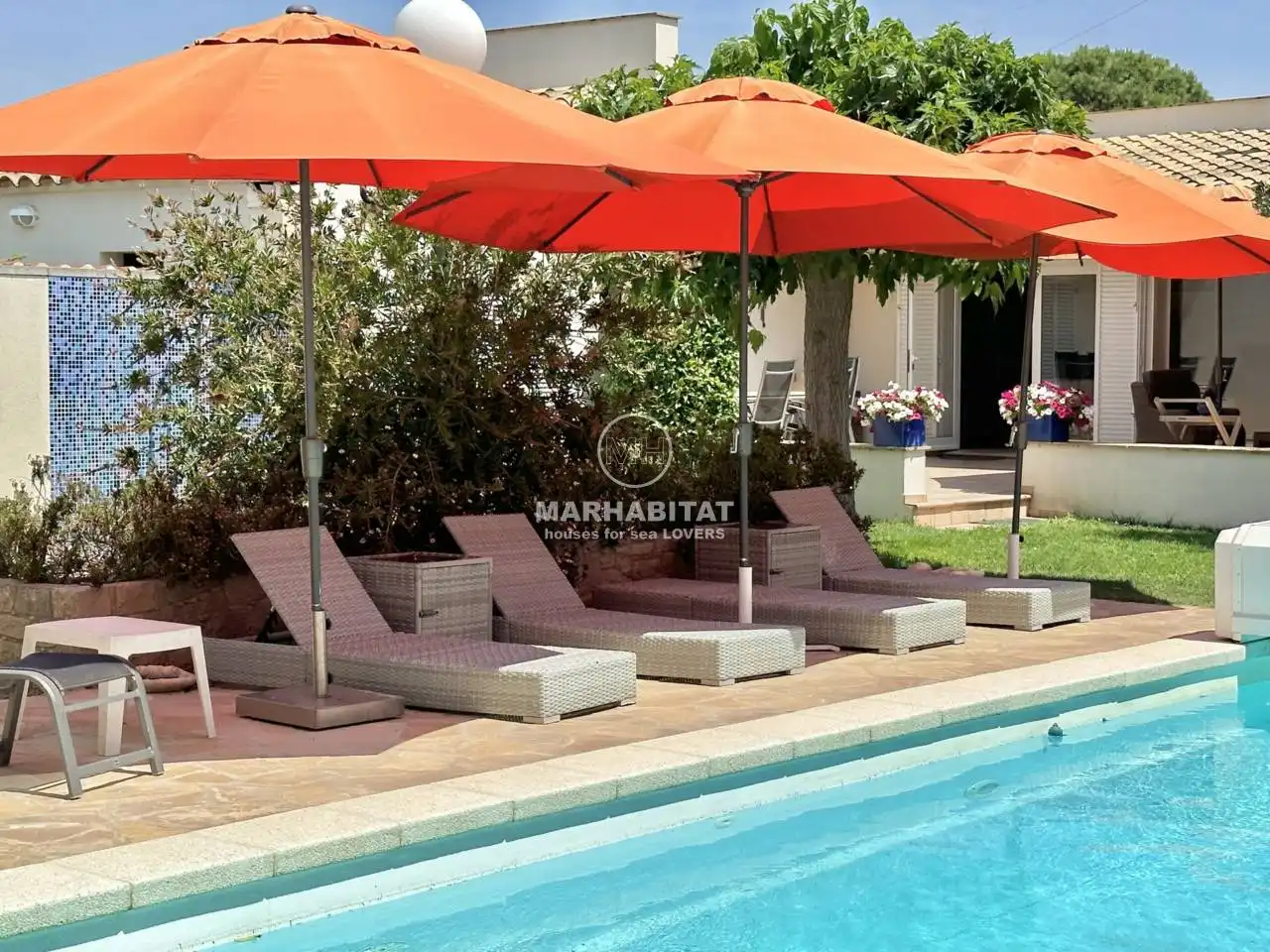 Terrassa de Casa o xalet en venda en L'Escala amb Aire condicionat, Jardí privat i Terrassa