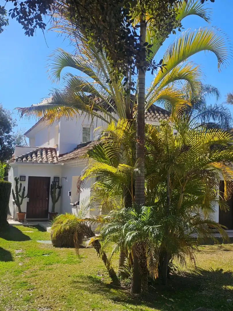 Casa con piscina en venta en Calahonda, imagen 3