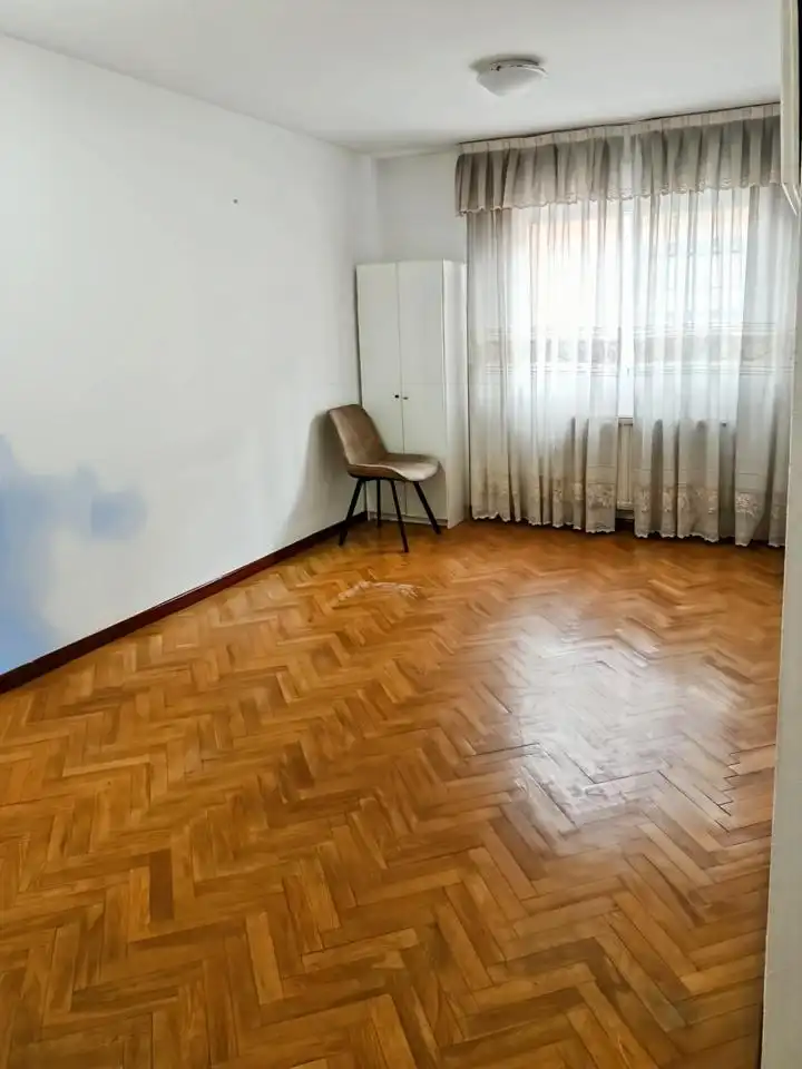 Planta baixa de lloguer a Calle Marqués de la Valdavia, Villalba Estación