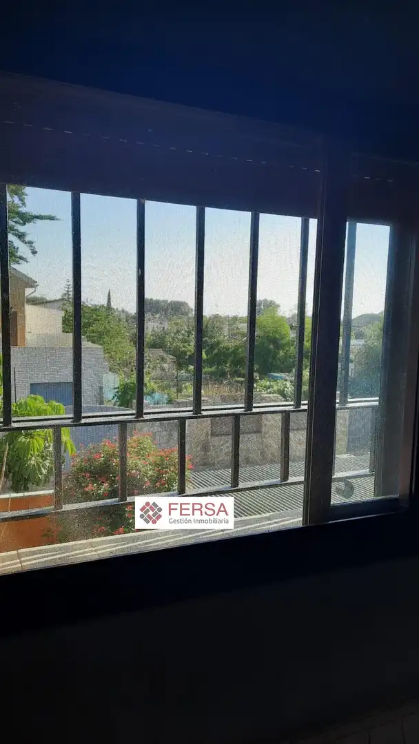 Terrassa de Casa adosada en venda en El Puerto de Santa María amb Aire condicionat, Calefacció i Jardí privat