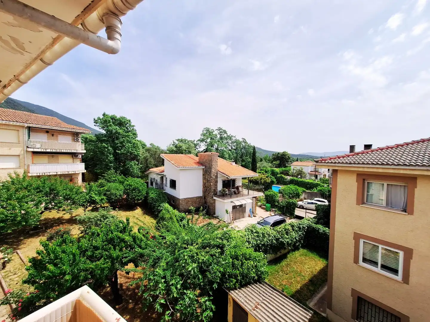 Jardín de Piso en venta en La Adrada  con Calefacción, Terraza y Trastero