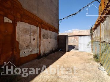 Terrenos y solares en venta en Calle LA COSA