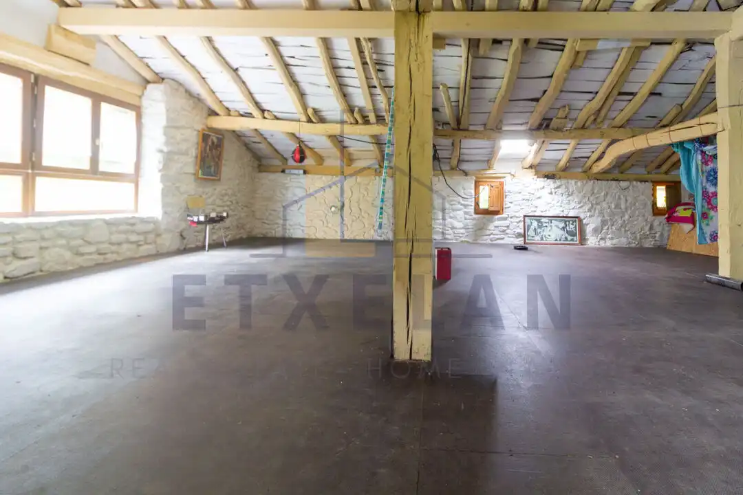 Finca rústica en venta en Orozko con Calefacción, Jardín privado y Piscina