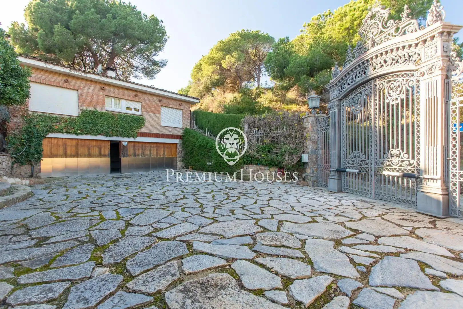 Exterior view of Houses for sale in Cabrera de Mar  with Heating, Terrace and Storage room