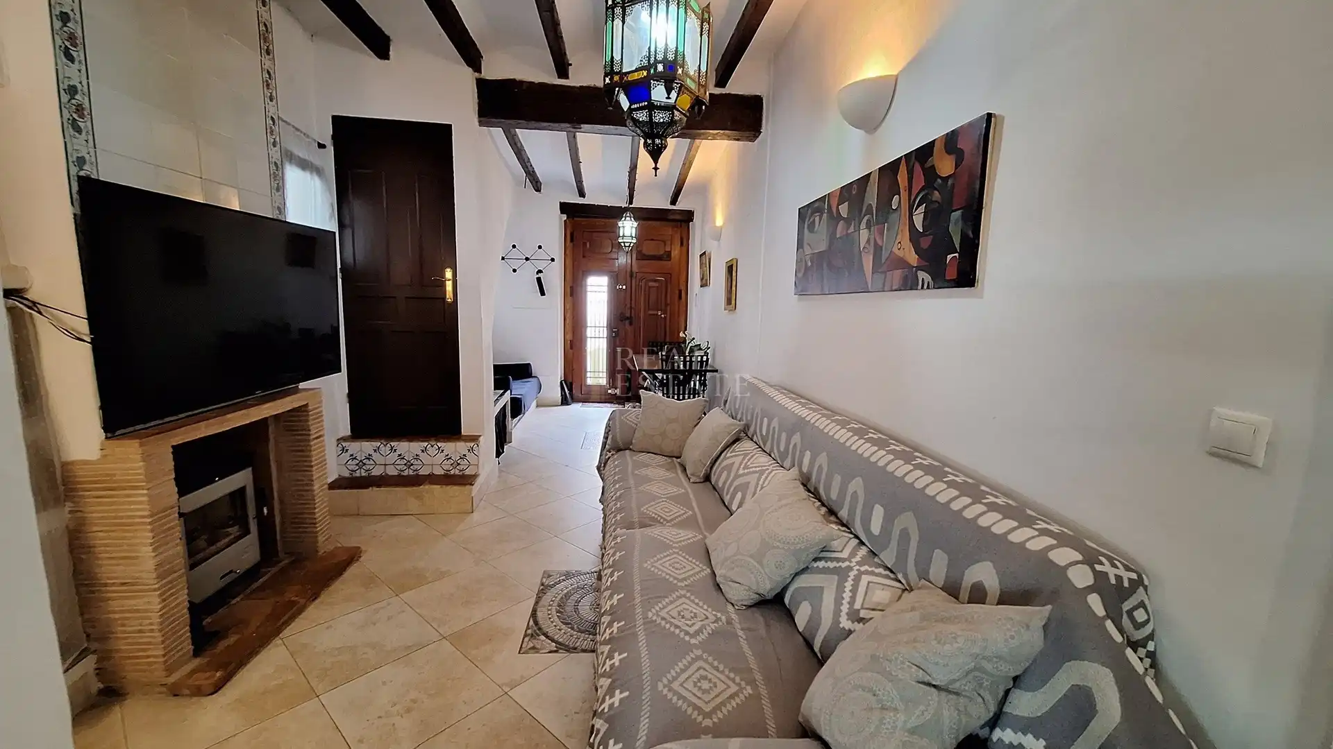 Living room of Detached homes for sale in Oliva  with Air Conditioner, Storage room and Jacuzzi