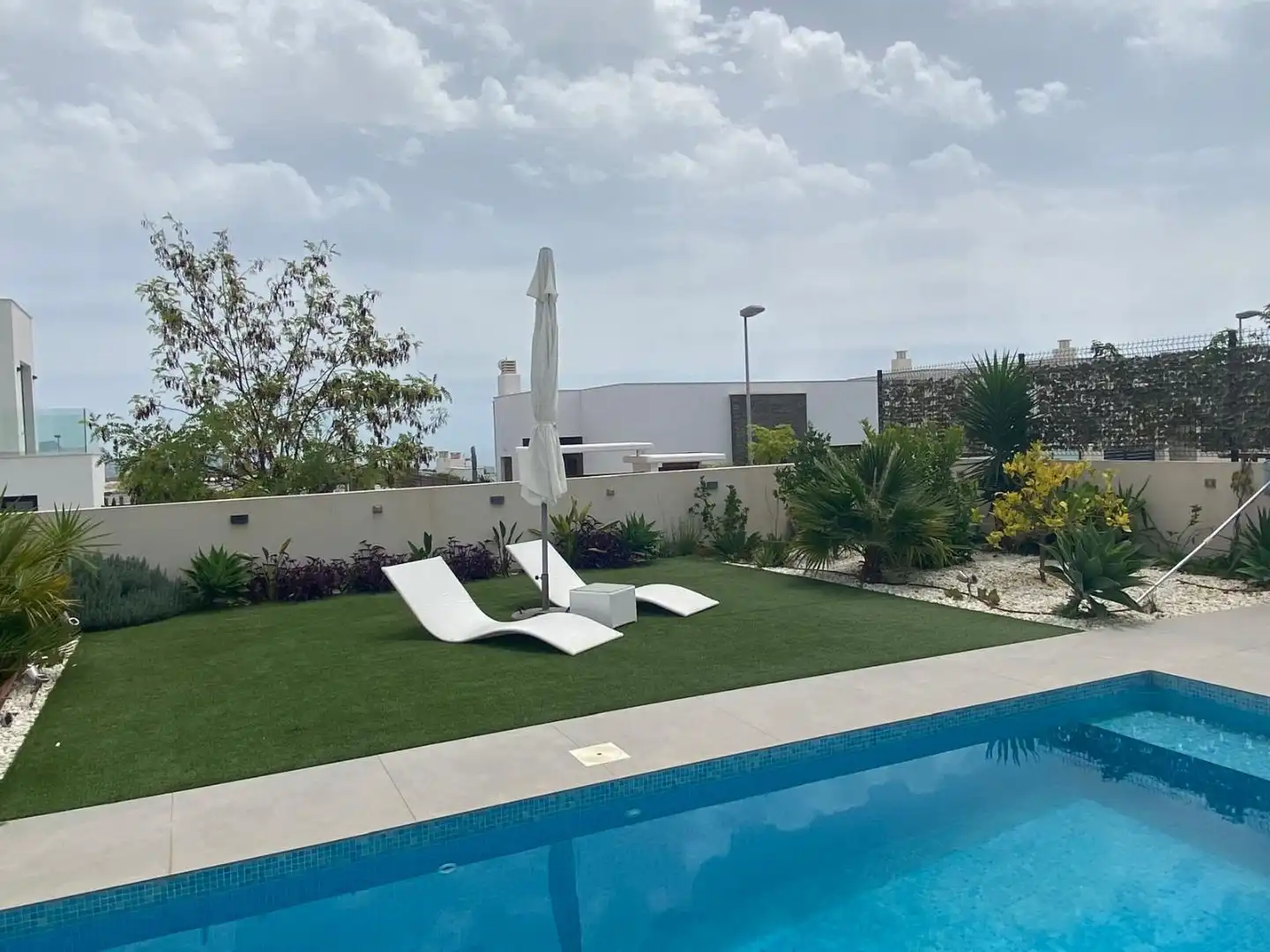 Piscina de Casa o chalet en venta en Polop con Aire acondicionado, Terraza y Piscina
