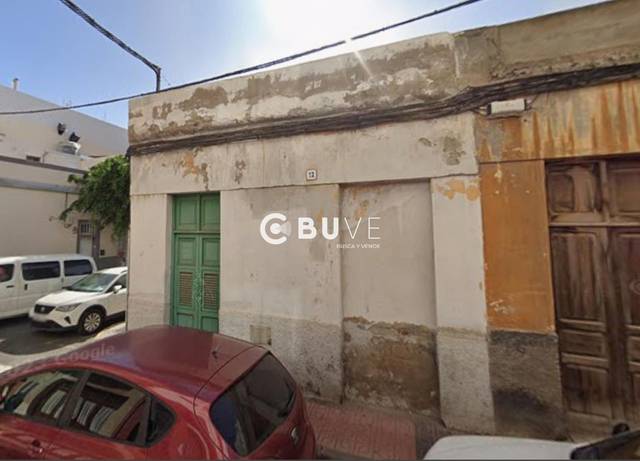 Casa-chalet en Venta en Oriente en San Gregorio