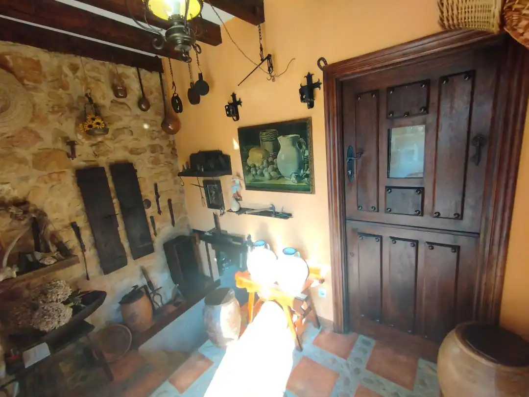 Casa o chalet en venta en Valle de Tobalina con Calefacción y Amueblado