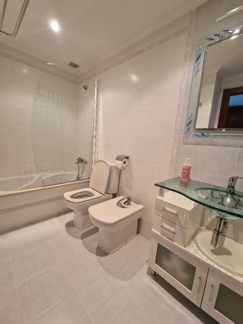 Bathroom of Flat for rent in Narón  with Heating, Terrace and Storage room