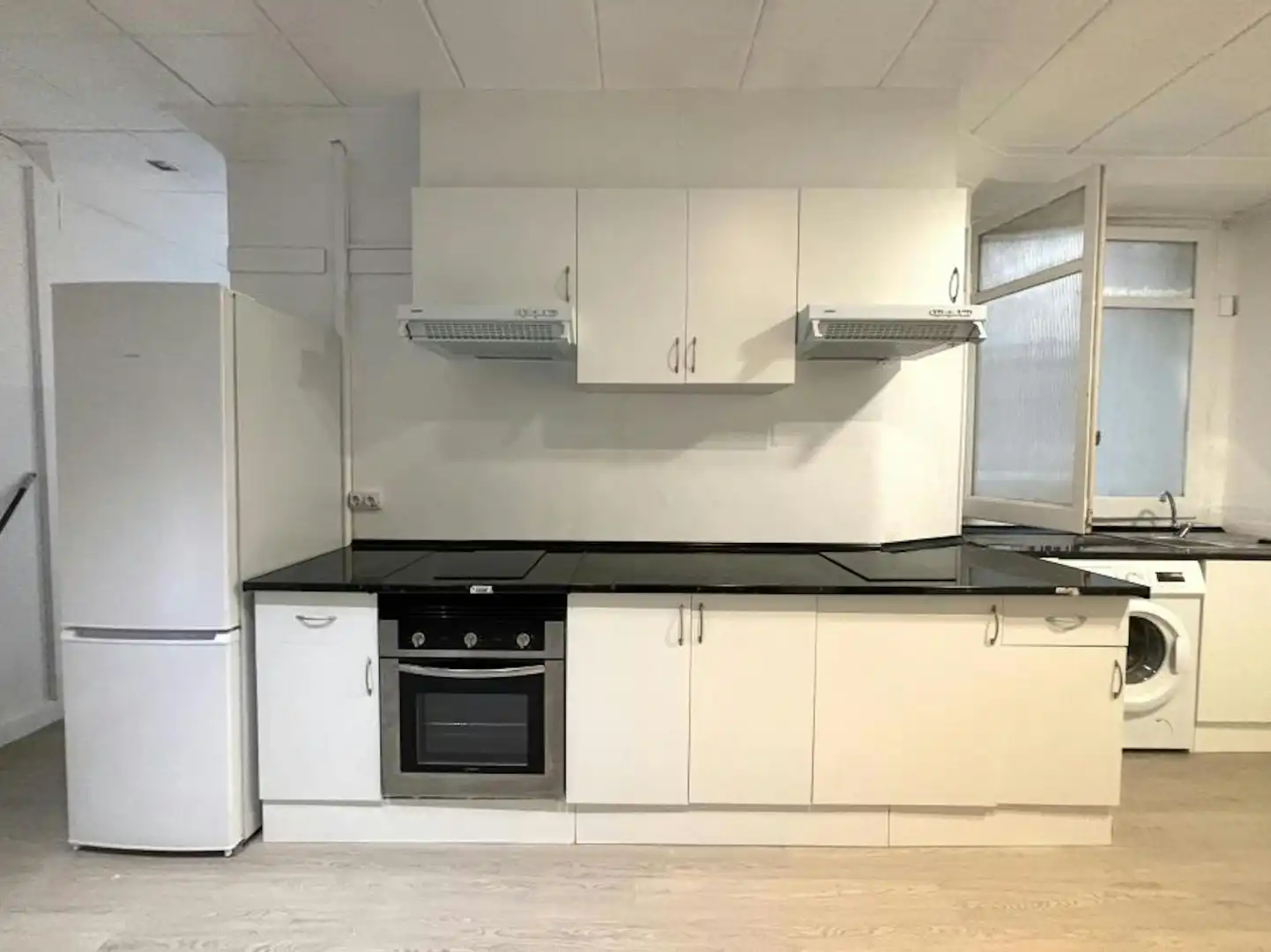 Cocina de Piso para compartir en Valencia con Aire acondicionado, Calefacción y Lavadora