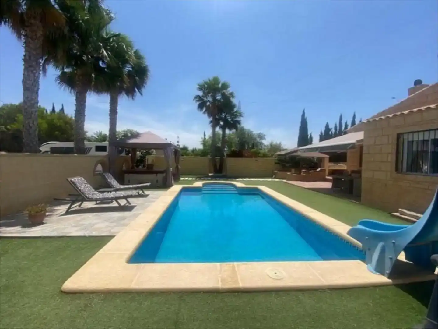 Piscina de Pis en venda en Albatera amb Aire condicionat, Jardí privat i Parquet