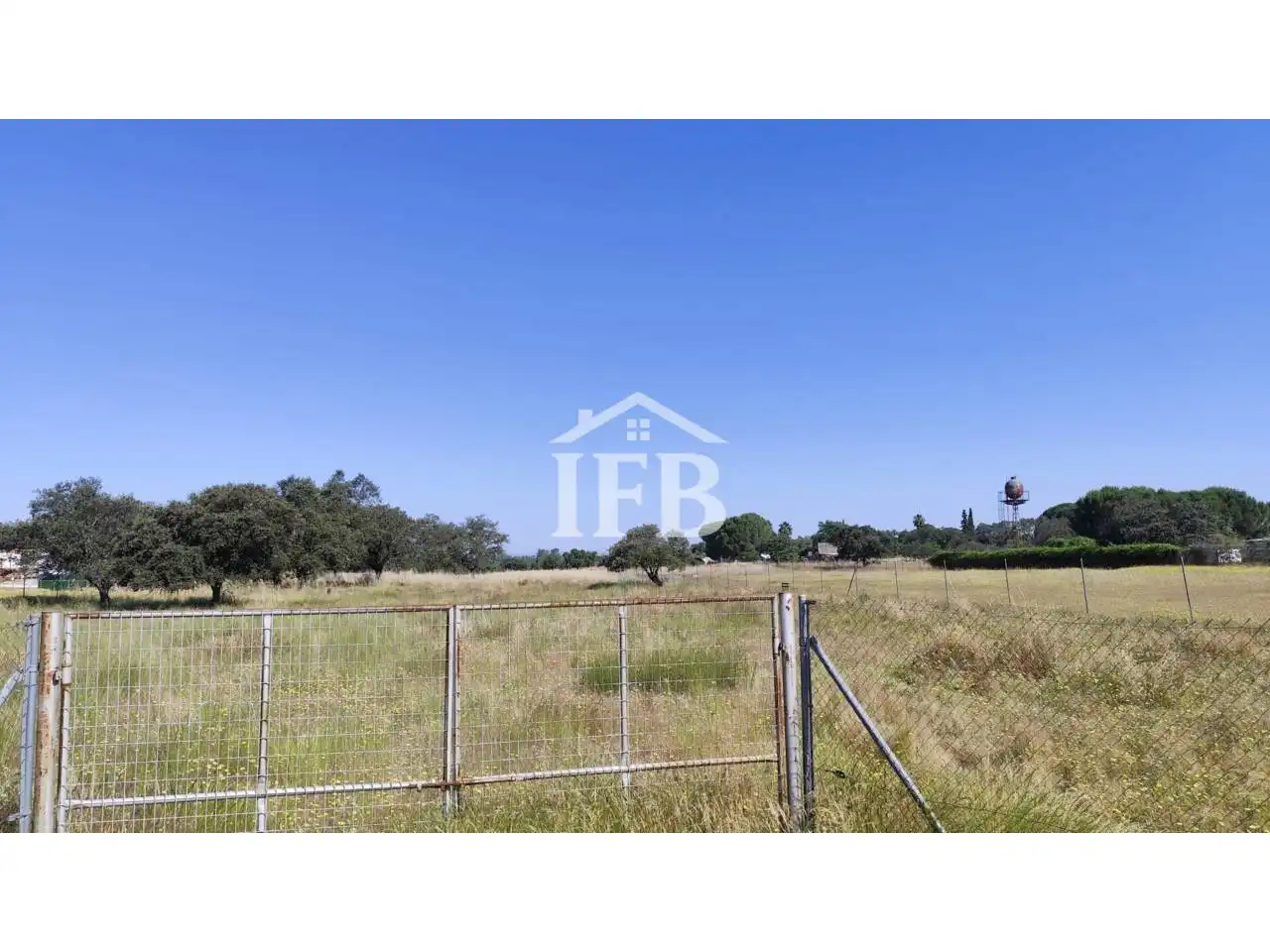 Land for sale in Badajoz