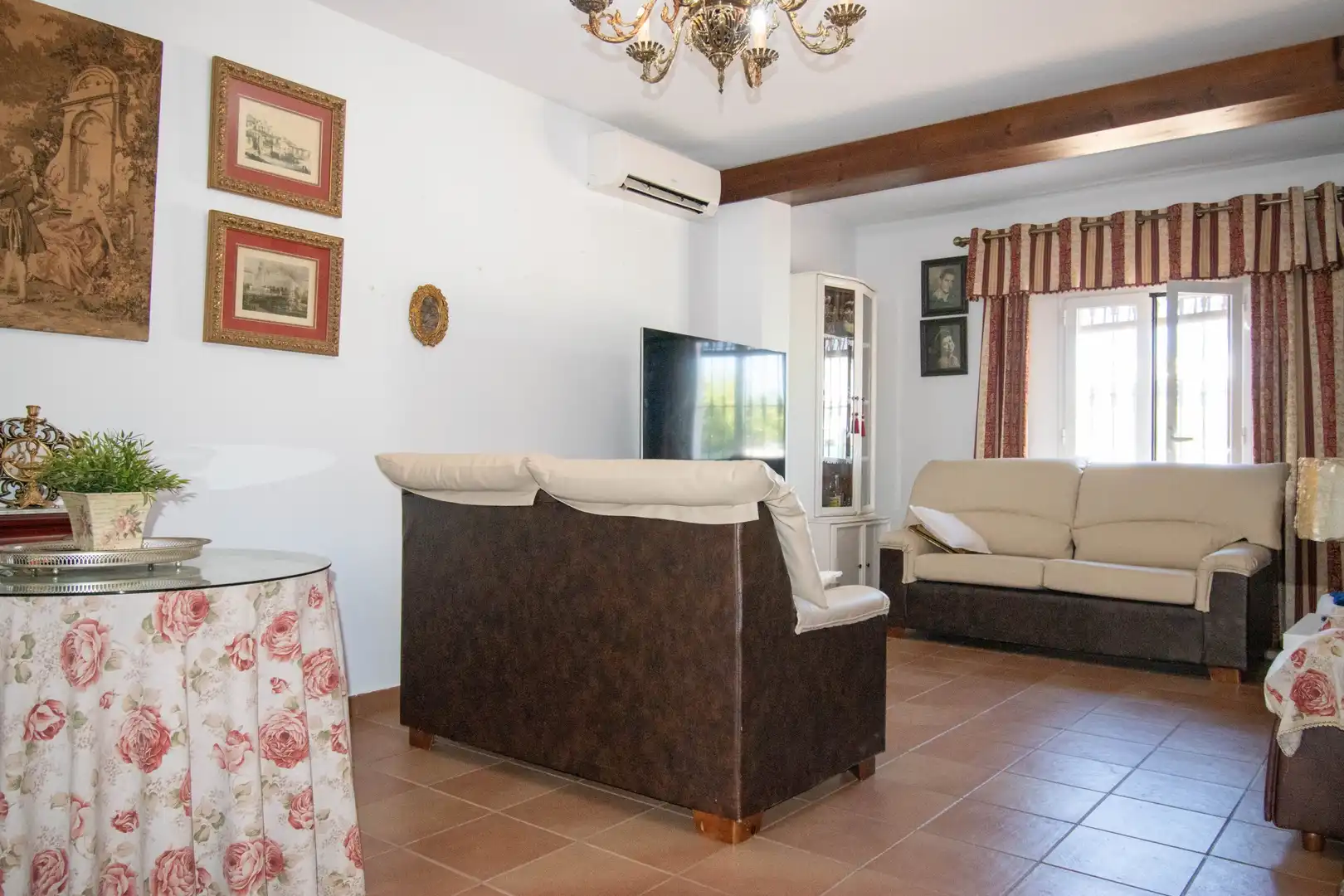 Sala d'estar de Casa o xalet en venda en Chiclana de la Frontera