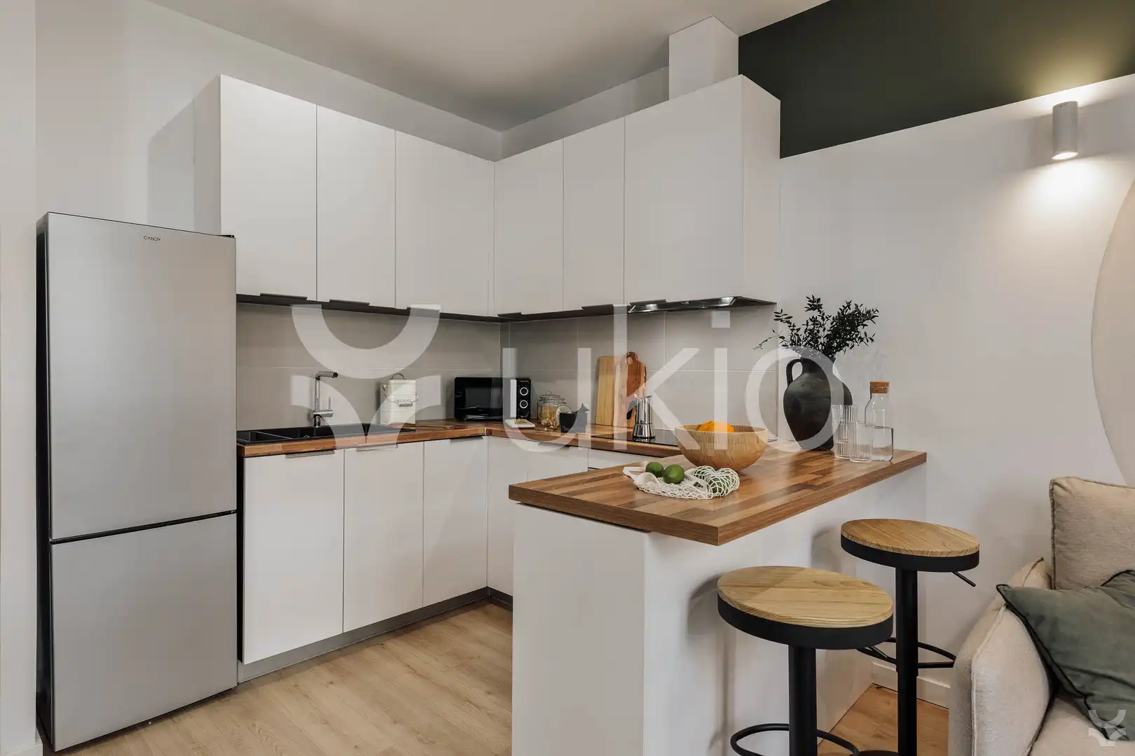 Cocina de Apartamento de alquiler en Barcelona con Aire acondicionado, Calefacción y Amueblado
