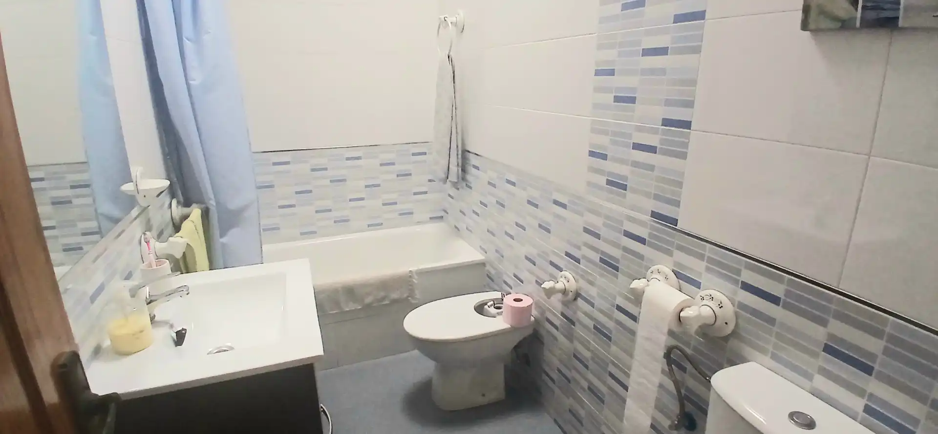 Baño de Casa o chalet en venta en Almería con Aire acondicionado, Terraza y Trastero
